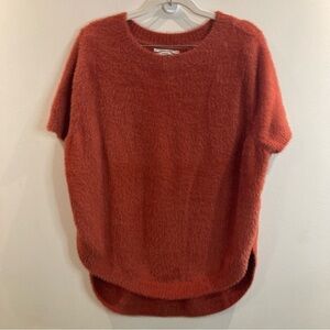 ANTHROPOLOGIE  Sz XS Oversized Fuzzy Crew Neck Back Pleat Super Soft Sweater
